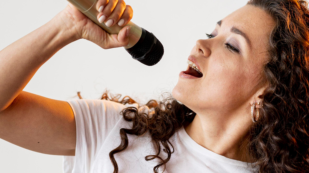 🎙️ Cómo hacer que tu voz suene mejor con un micrófono